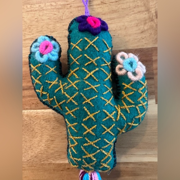 Cactus Handmade Tassel| NWOT - Picture 5 of 5